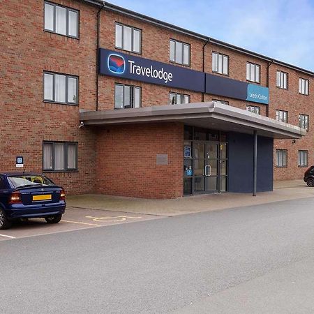 Travelodge Leeds Colton การ์ฟอร์ธ ภายนอก รูปภาพ