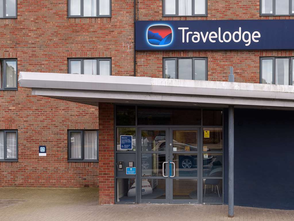 Travelodge Leeds Colton การ์ฟอร์ธ ภายนอก รูปภาพ