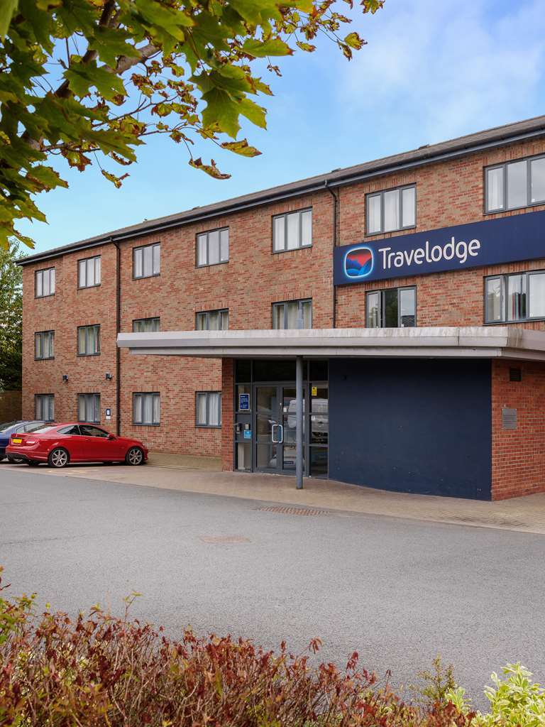 Travelodge Leeds Colton การ์ฟอร์ธ ภายนอก รูปภาพ